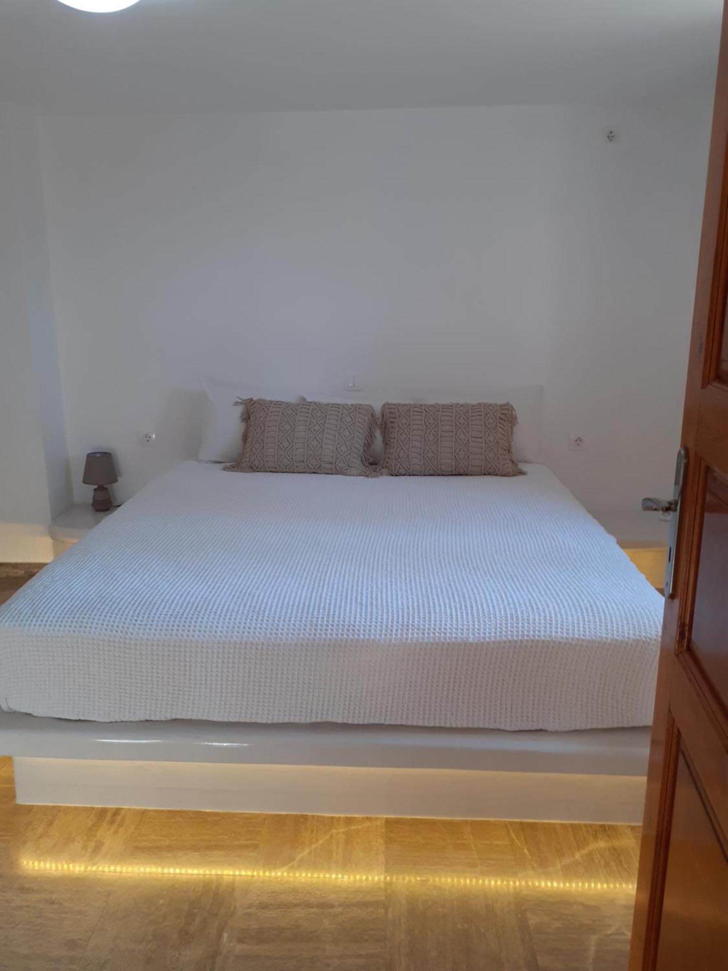 Sea Bliss Villas Karterados  Room photo